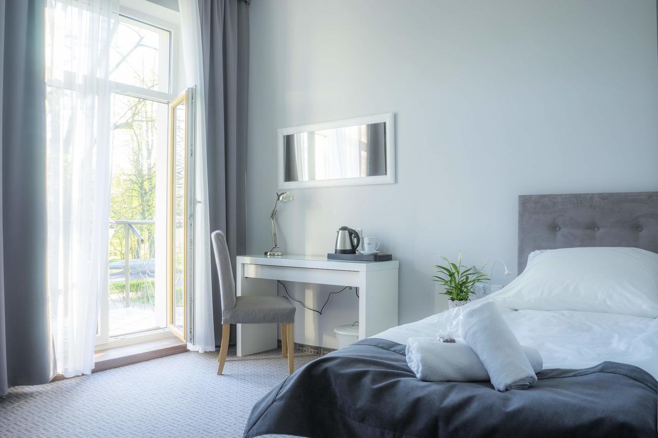Hotel Inner City Кутно Экстерьер фото