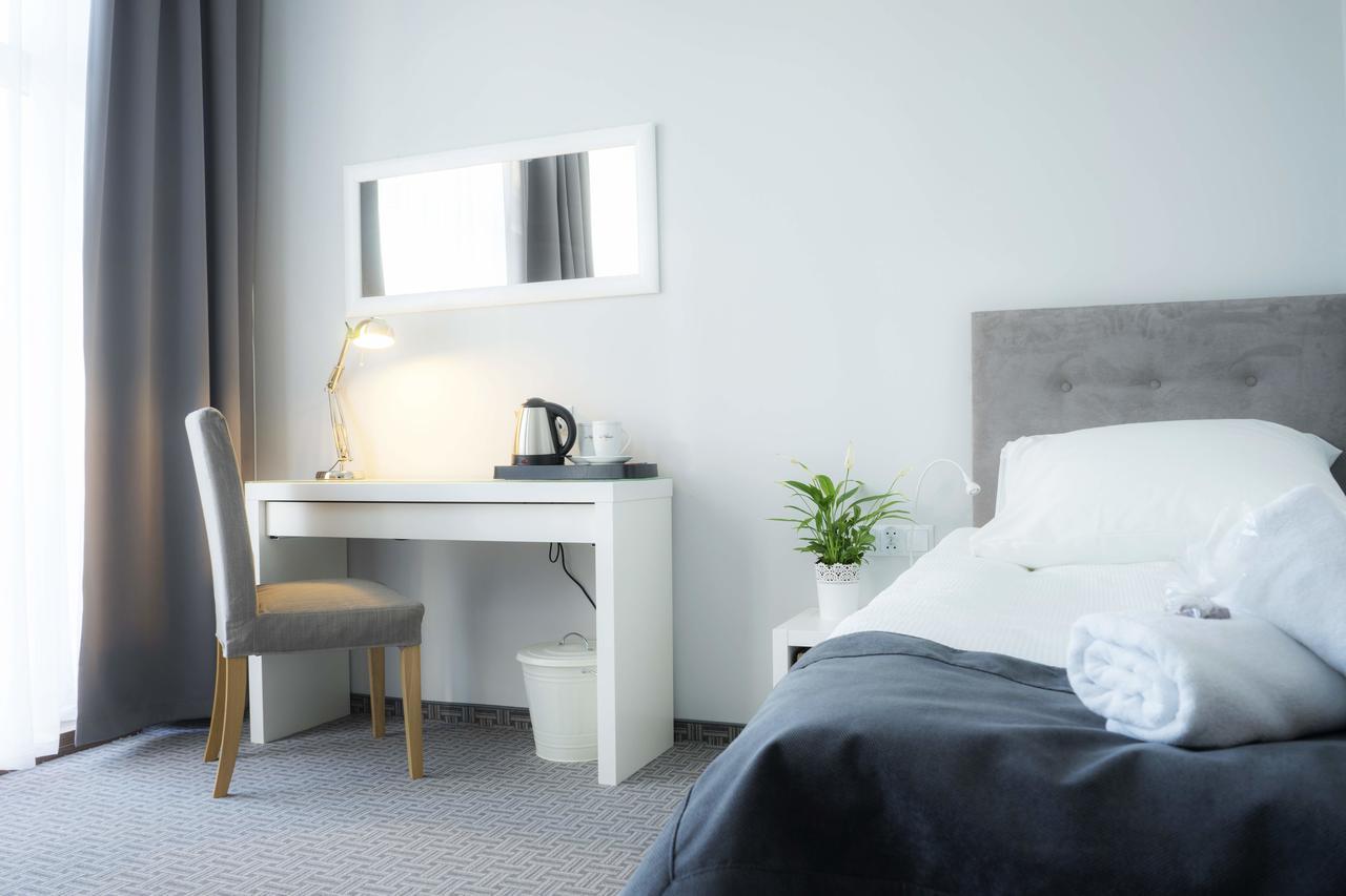 Hotel Inner City Кутно Экстерьер фото
