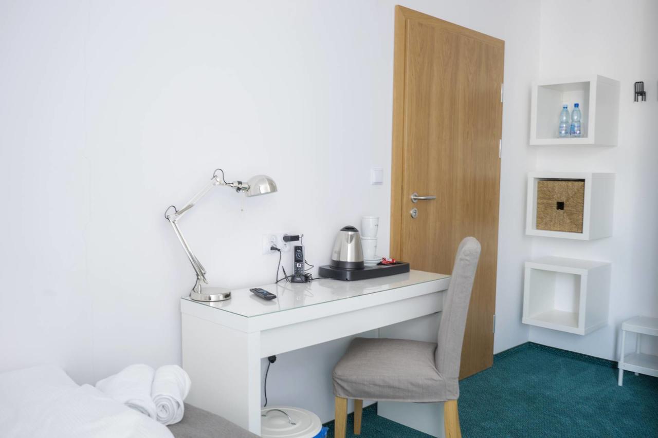 Hotel Inner City Кутно Экстерьер фото